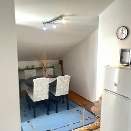 Stella * ماكارسكا